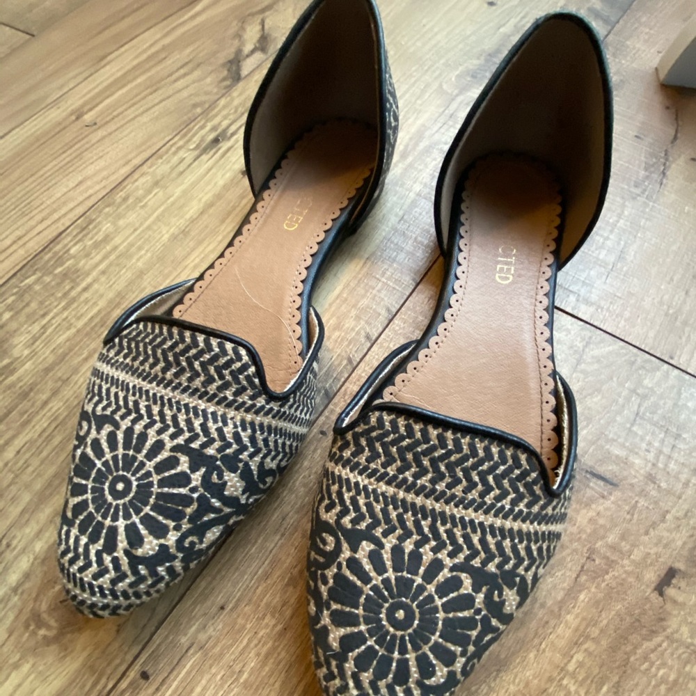 Flats-lightly worn